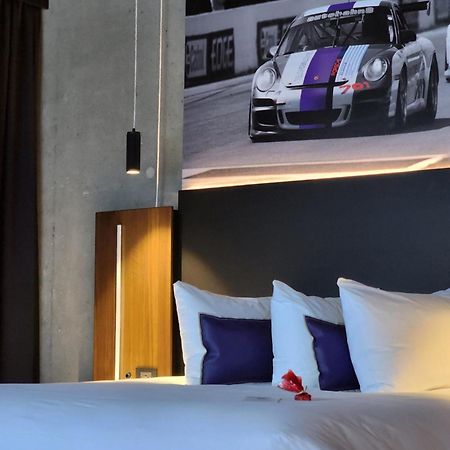 Grand Times Hotel Laval - Centropolis Buitenkant foto