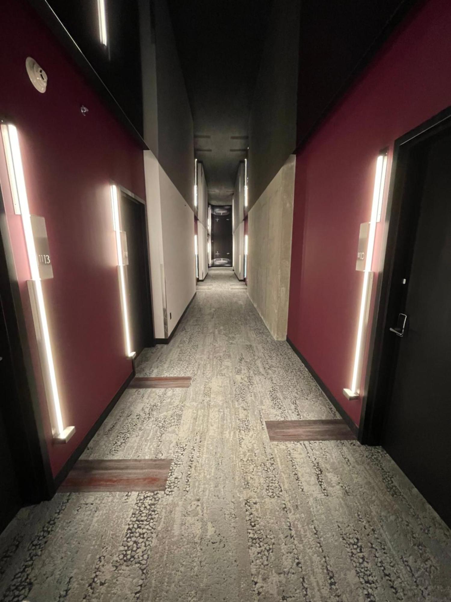 Grand Times Hotel Laval - Centropolis Buitenkant foto