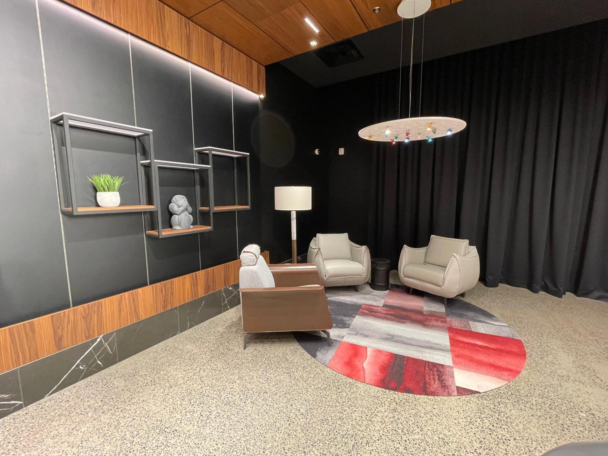 Grand Times Hotel Laval - Centropolis Buitenkant foto